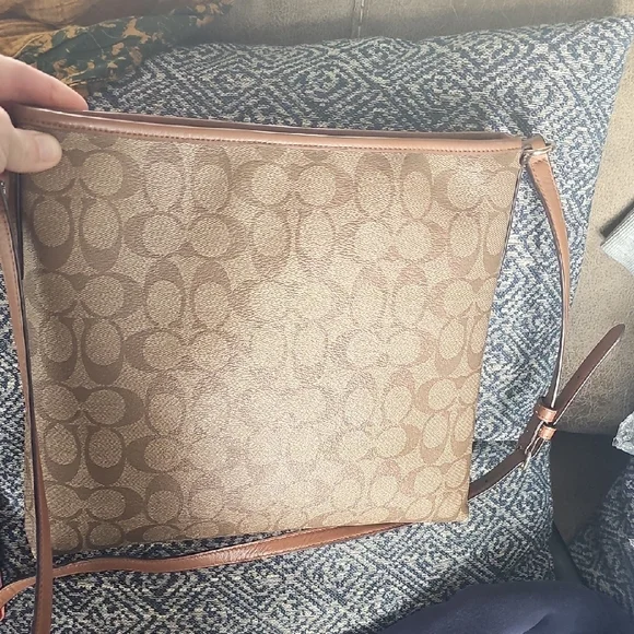 Sold!!!! Coach Tan Bag with Red and Purple Interior - Picture 6 of 11